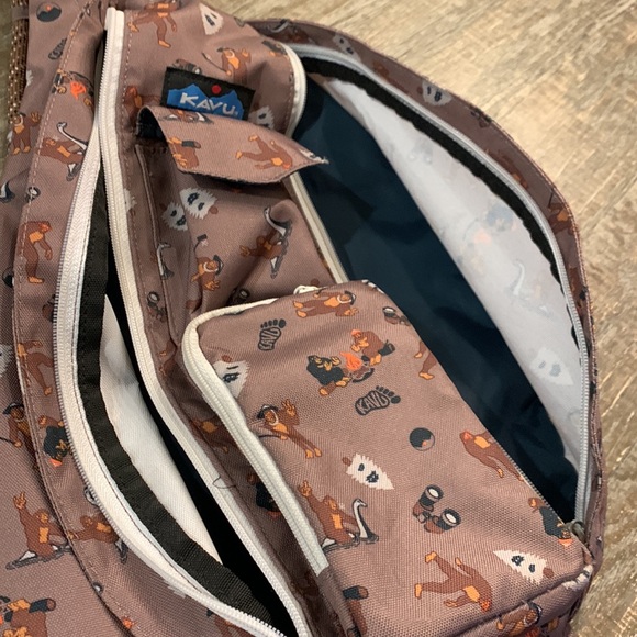 Kavu Sasquatch Rope Sling Bag - Picture 3 of 6